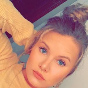 Meet your Posher, Whitney